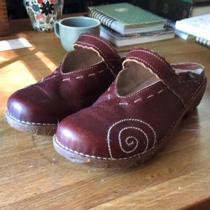 El Naturalista slip on shoes size 41